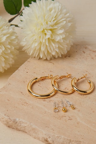 6 boucles d'oreilles - Doré