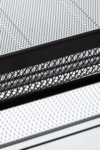 Mesa auxiliar - 46,5 x 26,5 x 79,6 cm - Negro