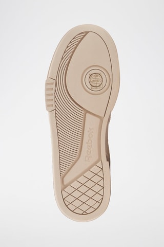 Nubuck Sneakers Club C LTD - Wit en Beige