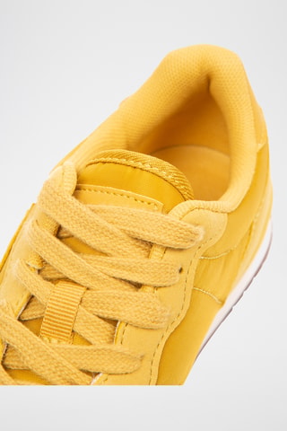 Baskets en nubuck - Jaune