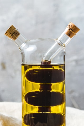 Botella para aceite y vinagre 2 en 1 - 12,5 x 6,5 x 16,3 cm