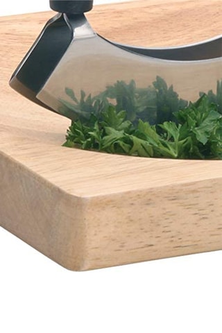 Hachoir en acier inoxydable et planche à découper en bois