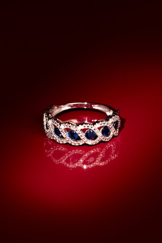 Ring Tarlac Witgoud, Diamanten en Saffieren