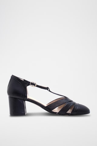 Salomés de salto em couro - Preto