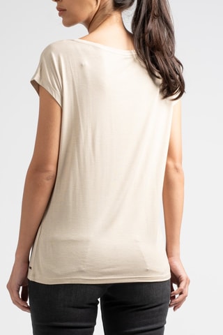 Camiseta Pakka- Beige - Sun Valley