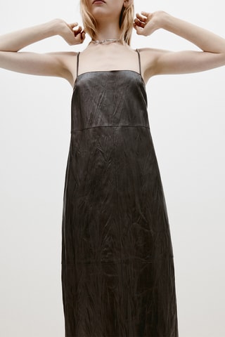 Vestido direito em couro - Castanho
