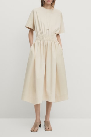 Vestido médio - Bege