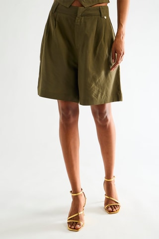 Short Kaki