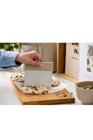 Cortapastas de acero inoxidable Emma - 12 cm