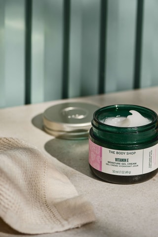 Gel-crema hidratante de día Vitamin E -  Piel mixta - 50 ml