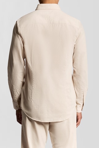 Camisa regular fit de terciopelo - Beige