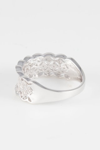Anel Arlinda 
Ouro branco e diamantes