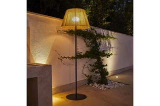 Lámpara de pie inalámbrica LED recargable Raffy - Natural y negro