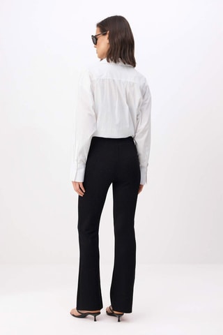 Pantalón flare de tiro alto - Negro