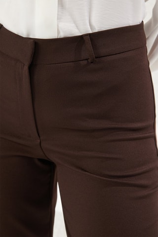 Pantalón flare de tiro alto - Marrón oscuro