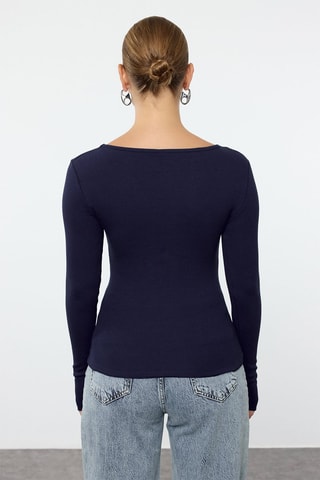2 tops - Azul marino y beige