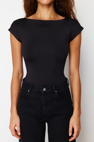 Body - 
Negro
