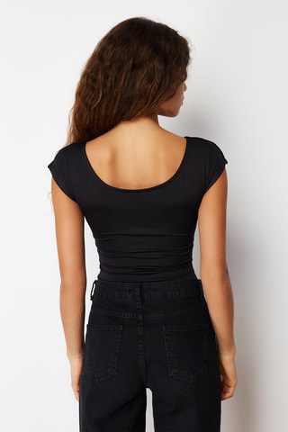 Body - 
Negro