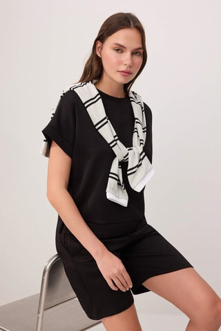 Camiseta y short - Negro