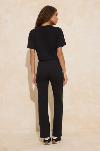 Camiseta y pantalón recto - Negro