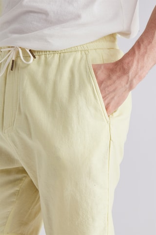 Short - Jaune