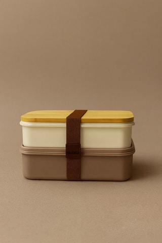 2 lunch boxs - 13 x 19 x 5 / 13 x 19 x 6 cm