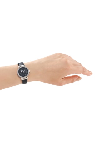 Reloj de cuarzo de piel - Negro y plateado