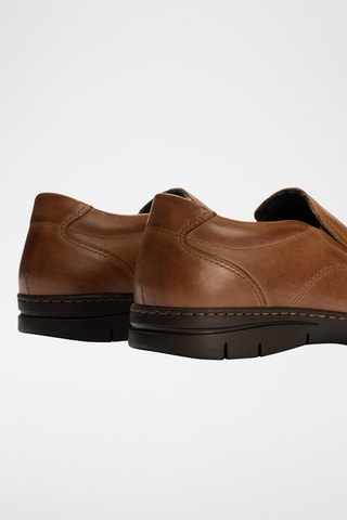 Mocassins em couro - Castanho