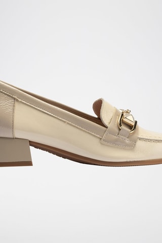 Mocassins em couro envernizado - Branco - Bege