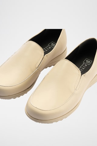 Mocassins em couro - Bege