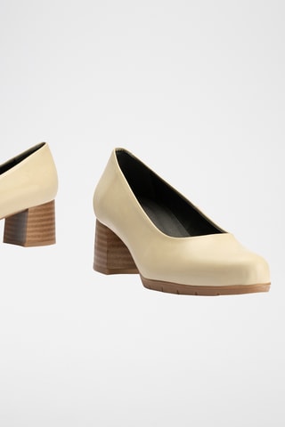Sapatos de salto em couro - Bege