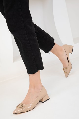 Décolleté in vernice - Beige