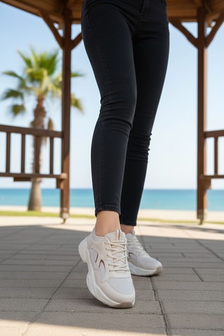 Sneakers - Beige