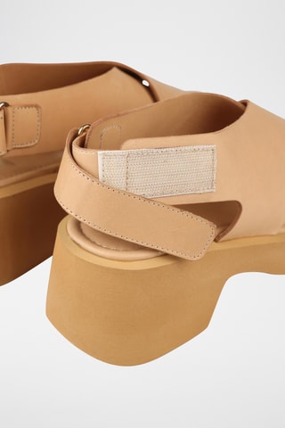 Sandali con tacco - Beige