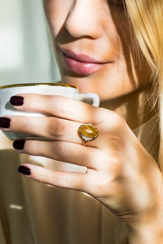 Anello Bihina - Oro giallo, diamanti e rutile