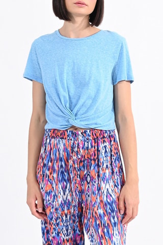 Camiseta cropped - Celeste