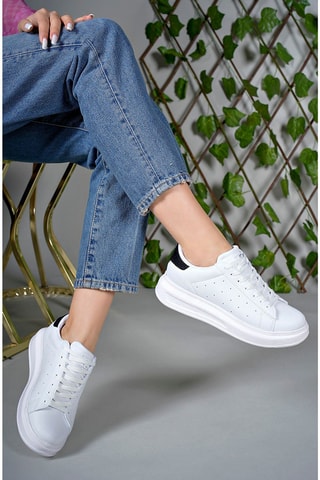 Baskets plateformes - Blanc, noir et nude