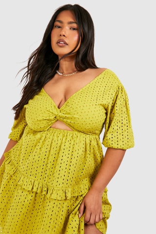 Robe patineuse en broderie anglaise - Vert olive