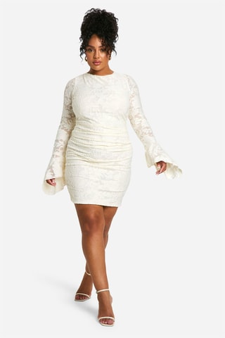 Robe fourreau en dentelle - Ivoire