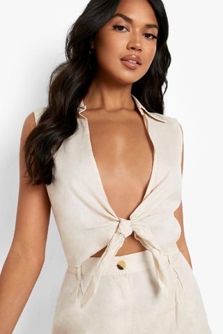 Chemisier noué et short - Beige