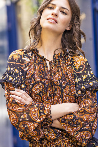 Blusa Regina - Preto - Amarelo, preto e laranja
