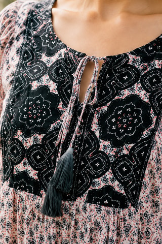Blusa Lauren - Branco - Branco, preto e vermelho
