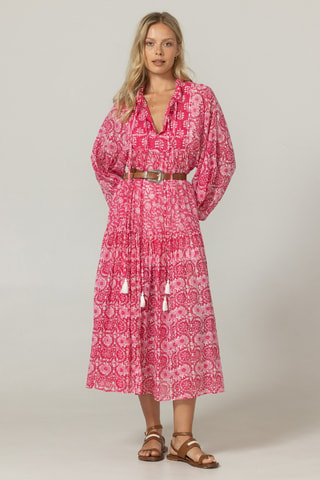 Vestido midi em renda - Rosa