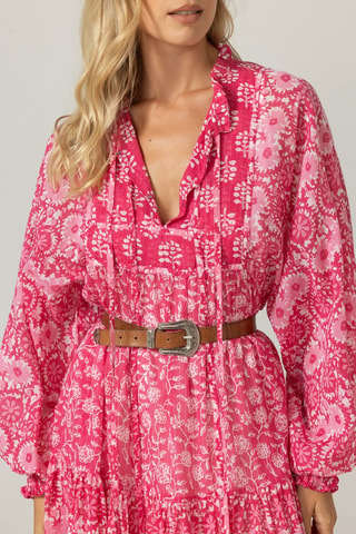Vestido midi em renda - Rosa
