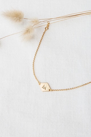 Pulseira dourada com banho de ouro fino - Letra à escolha