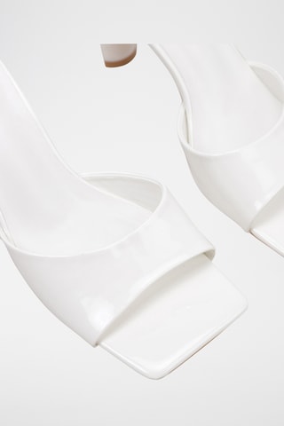 Mules à talons vernies - Blanc