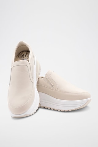 Slip-on con plataforma - Beige