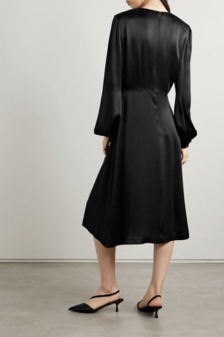 Vestido médio - Preto - Preto
