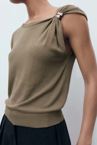 Pull en maille fine avec détails métalliques - Marron