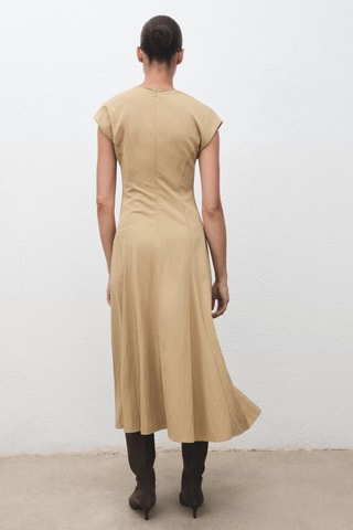 Robe col V avec coutures - Jaune
